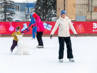 Кататься на коньках в Фабричном парке можно будет круглый год