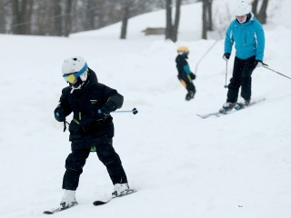 Жителей Одинцова научат кататься на лыжах и делать растяжку на этой неделе