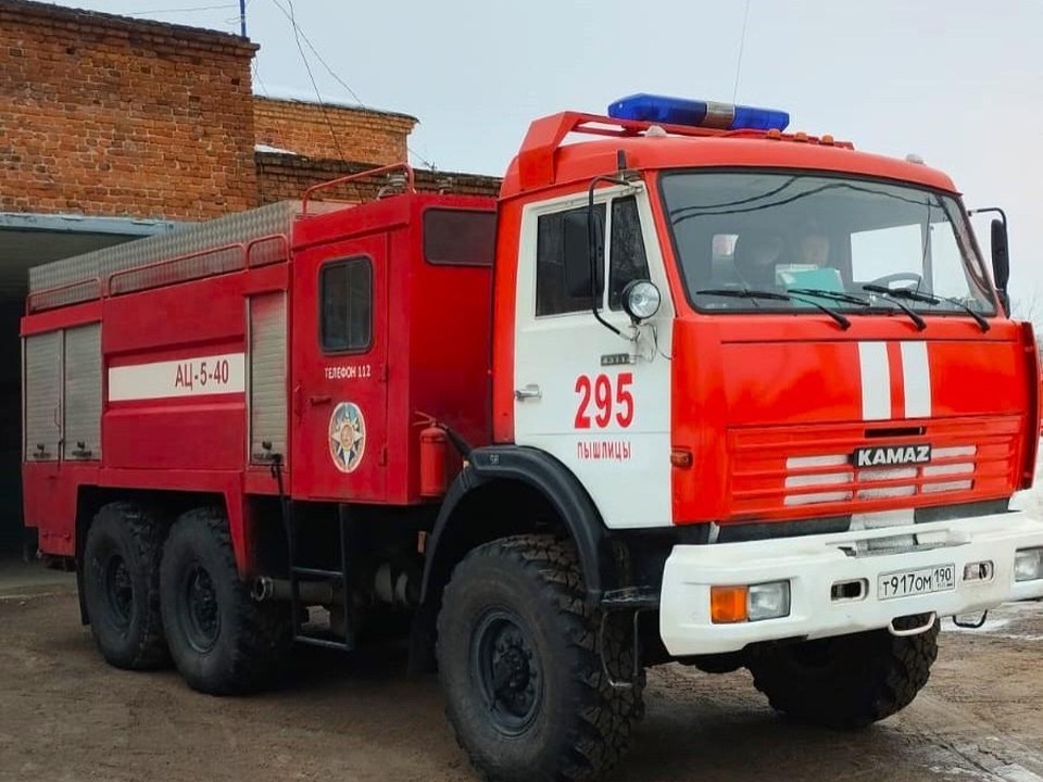 Спасатели Шатуры помогли пенсионерке с лишним весом, упавшей на пол