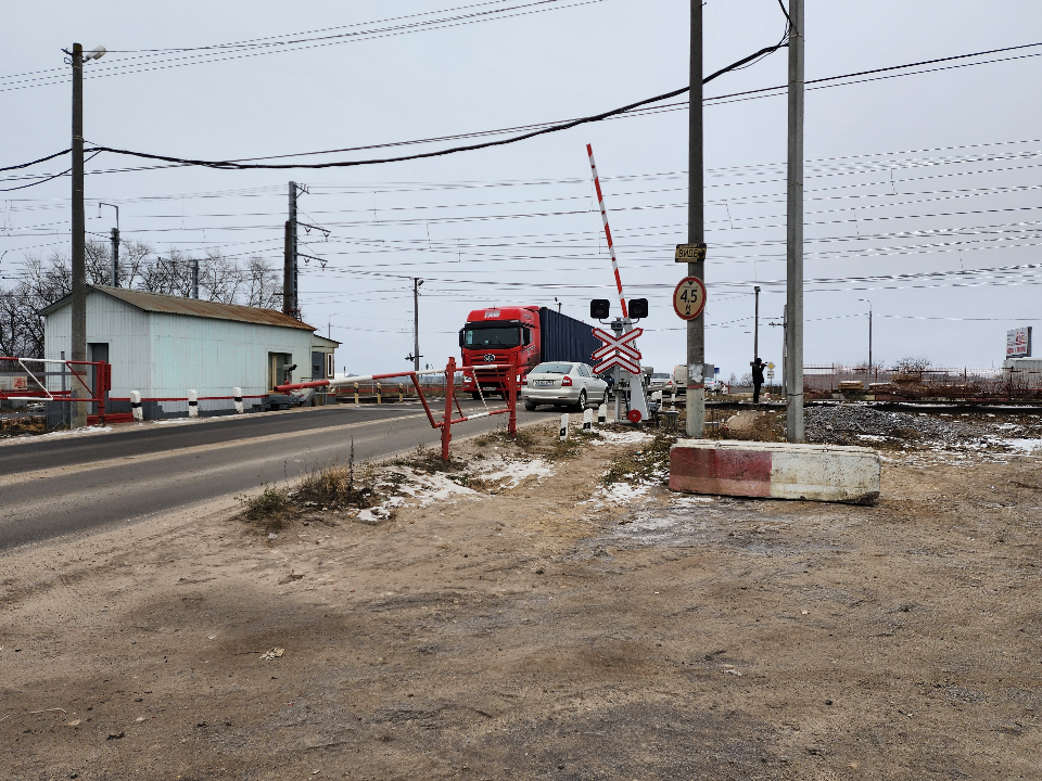 На ж/д переезде Дорохово-Можайск 30 января организуют одностороннее движение до 17:00