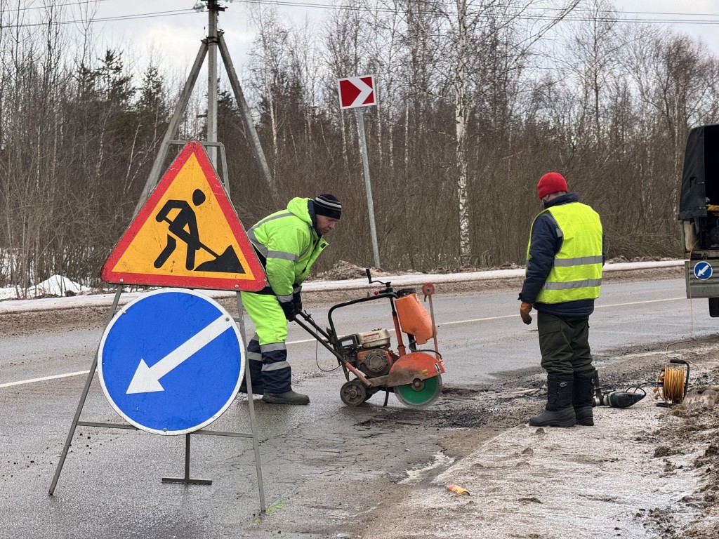 Дорожную яму отремонтируют на улице Михаила Кутузова