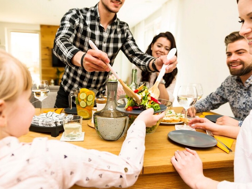 Как вкусно поесть и остаться здоровым, рассказала диетолог