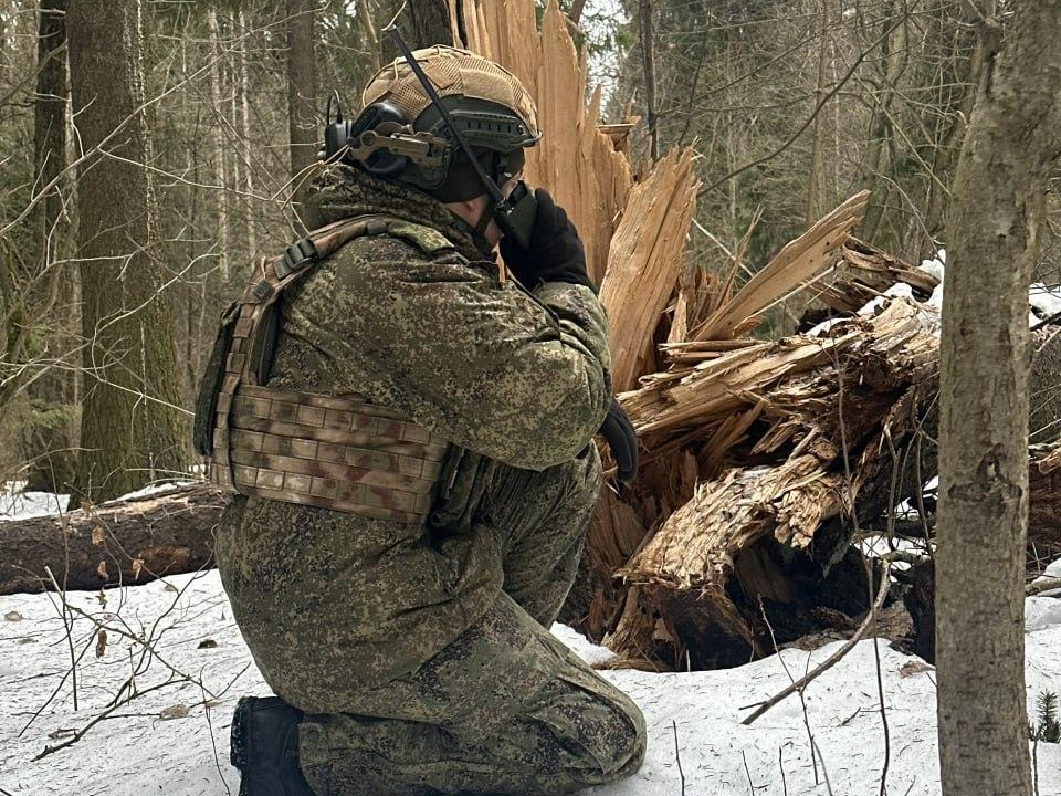 Связистов из Сергиева Посада наградили за мужество под огнем ракет на СВО