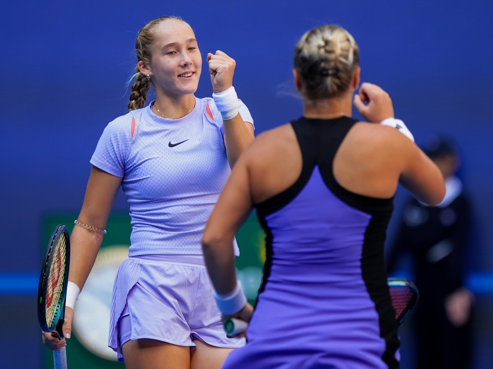 Диана Шнайдер и Мирра Андреева из Подмосковья вышли в четвертьфинал Australian Open
