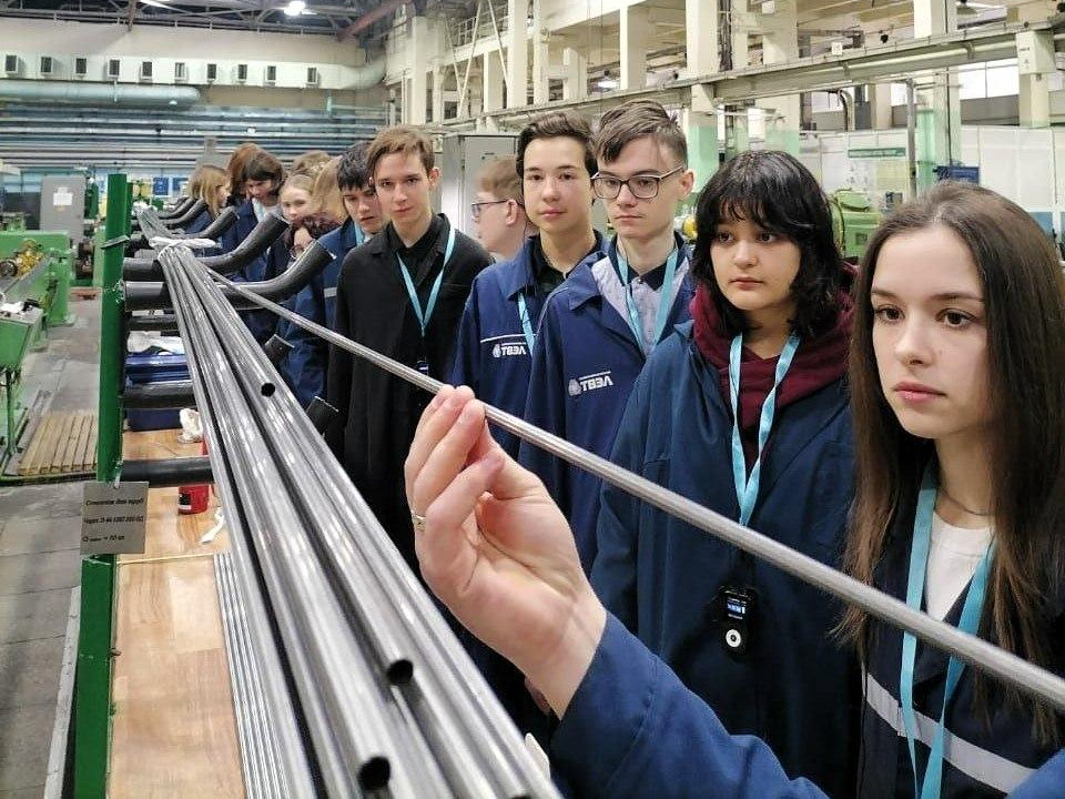 Школьникам Электростали показали, как работают профессионалы атомной отрасли