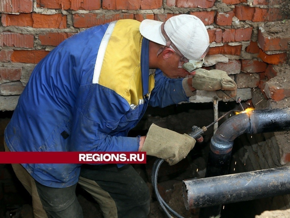 В Луховицах меняют участок теплотрассы, без отопления временно остались шесть домов