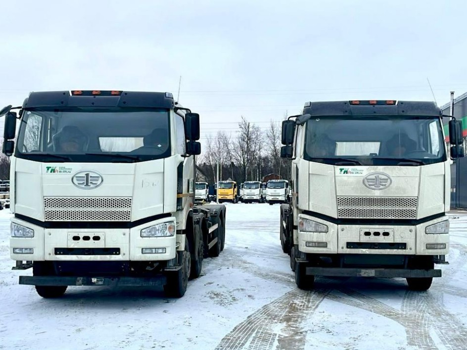 В Подмосковье мусор вывозит продвинутая техника