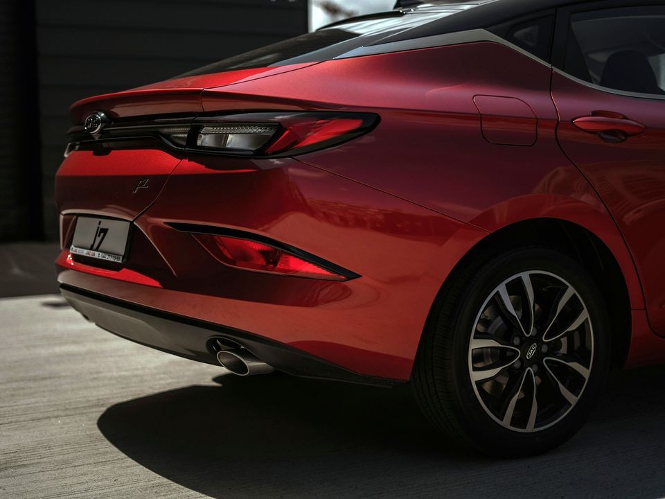 Водителям Подмосковья назвали самый безопасный цвет корпуса автомобиля