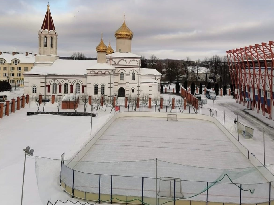 Опубликован график работы катков в мкр Западный и спорткомплексе «Молодежный»