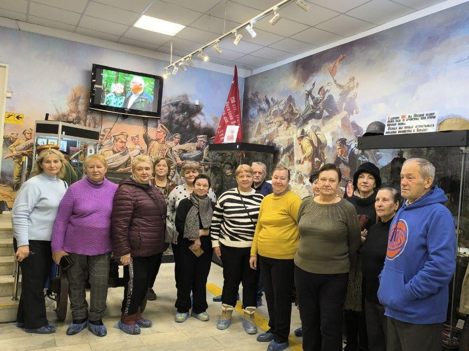 Экскурсия в Домодедово стала сладким подарком для жителей Котельников