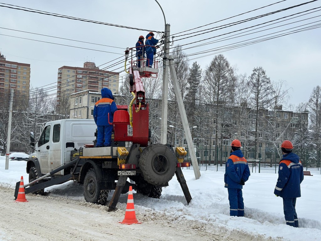 Более 50 трансформаторов заменят в этом году в округе для увеличения мощности