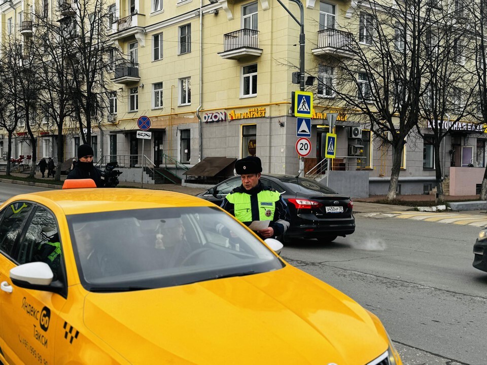 В Балашихе проверят таксистов