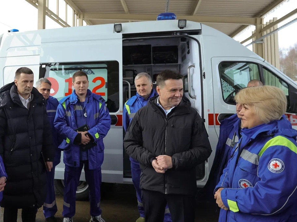 Трансформация медицинской помощи, благодарность участникам СВО и чистая вода: как прошел визит Андрея Воробьева в Солнечногорск