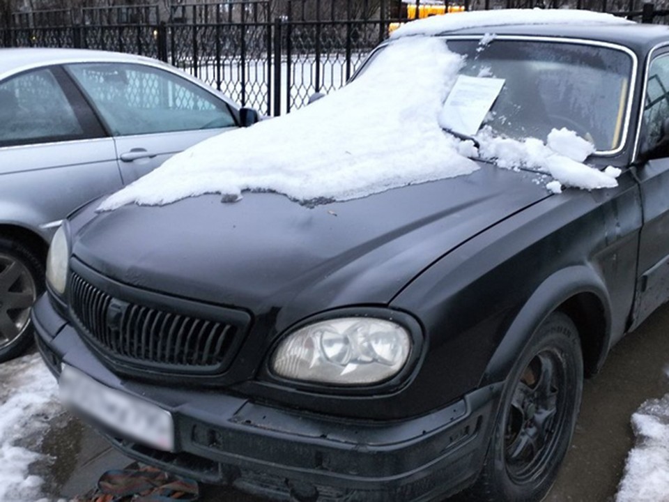 Владельцев непригодных к эксплуатации автомобилей попросили убрать их с улиц Пушкинского округа