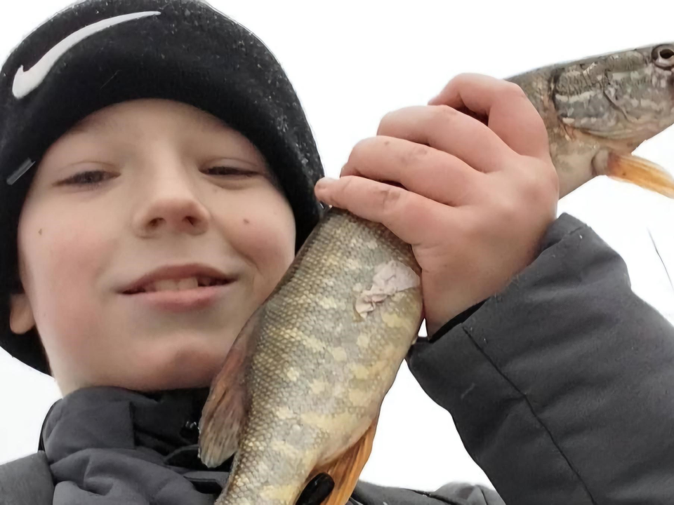 Подростки-рыбаки рассказали, в каком бронницком водоеме водится вкусная рыба