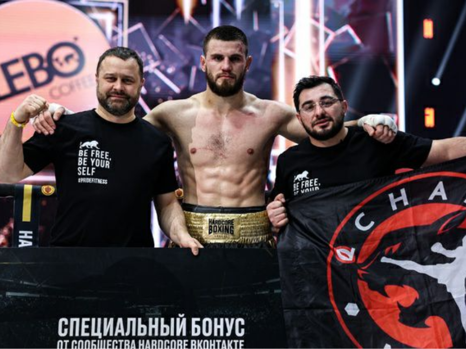 В шаге от UFC: боец ММА из Видного дебютировал на престижном турнире