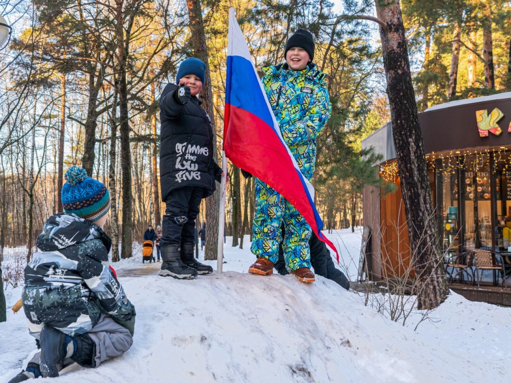 Ледяное искусство, концерт с небылицами и крещенский вечерок предлагает красногорцам афиша выходных