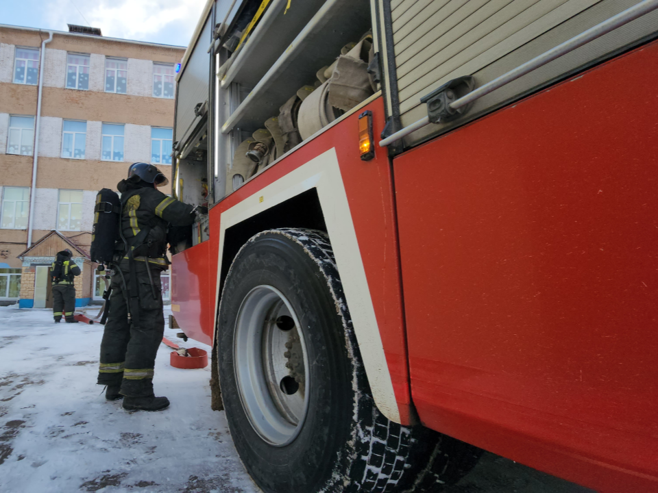 Подольские спасатели успешно «потушили» условный пожар в жилом доме