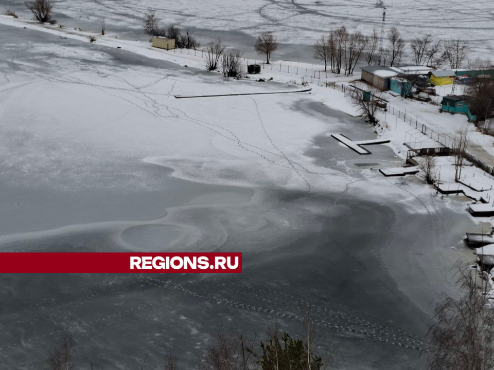 «Желтый» уровень погодной опасности объявлен в Дзержинском 18 января из-за сильного ветра