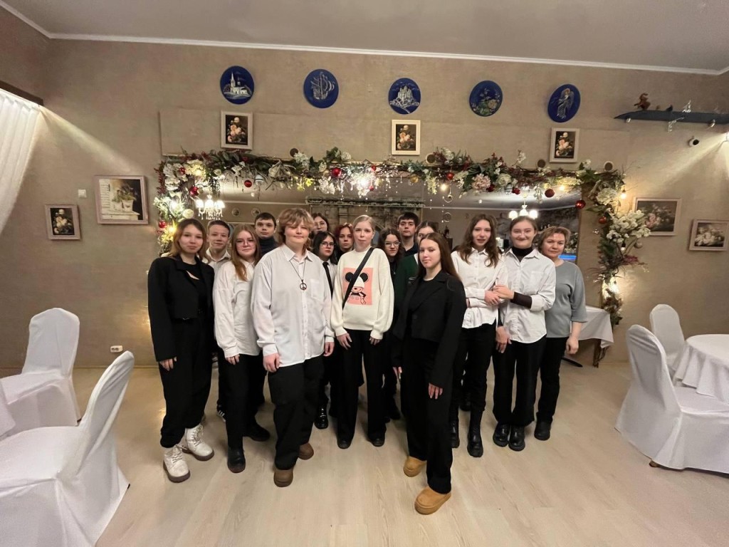 Шеф-повар раскрыл секреты ресторанной кухни студентам-поварам Солнечногорска