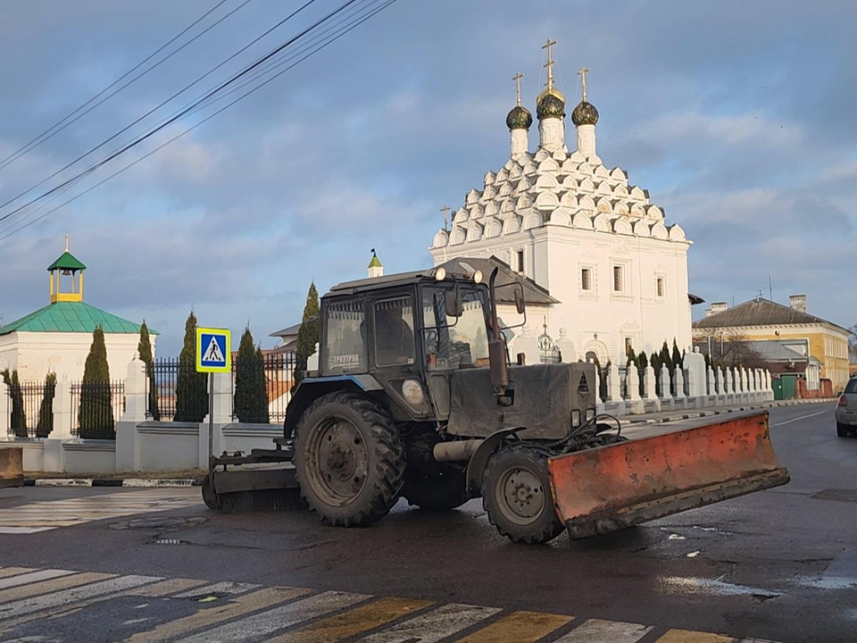 Коммунальщики Коломны и Озер перешли на весенний режим уборки