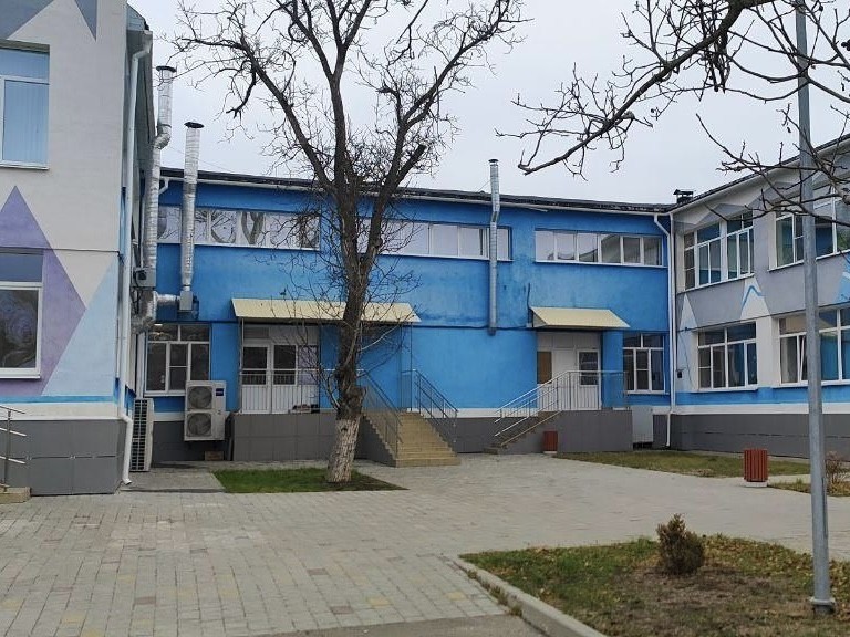 Подмосковные специалисты контролируют восстановление детского сада №118 в Мариуполе