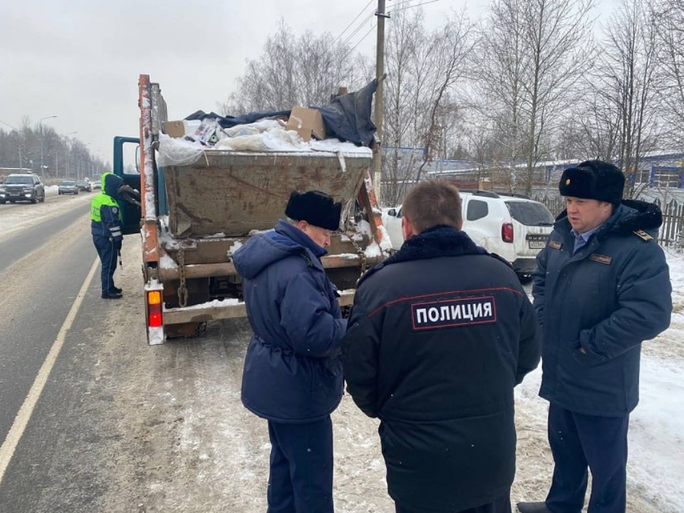 Под Рузой задержали нарушителей, которые устроили несанкционированную свалку