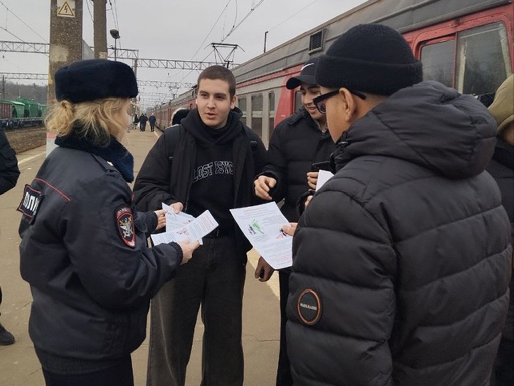 Полиция ловила «зайцев» на железнодорожной станции в Ступине