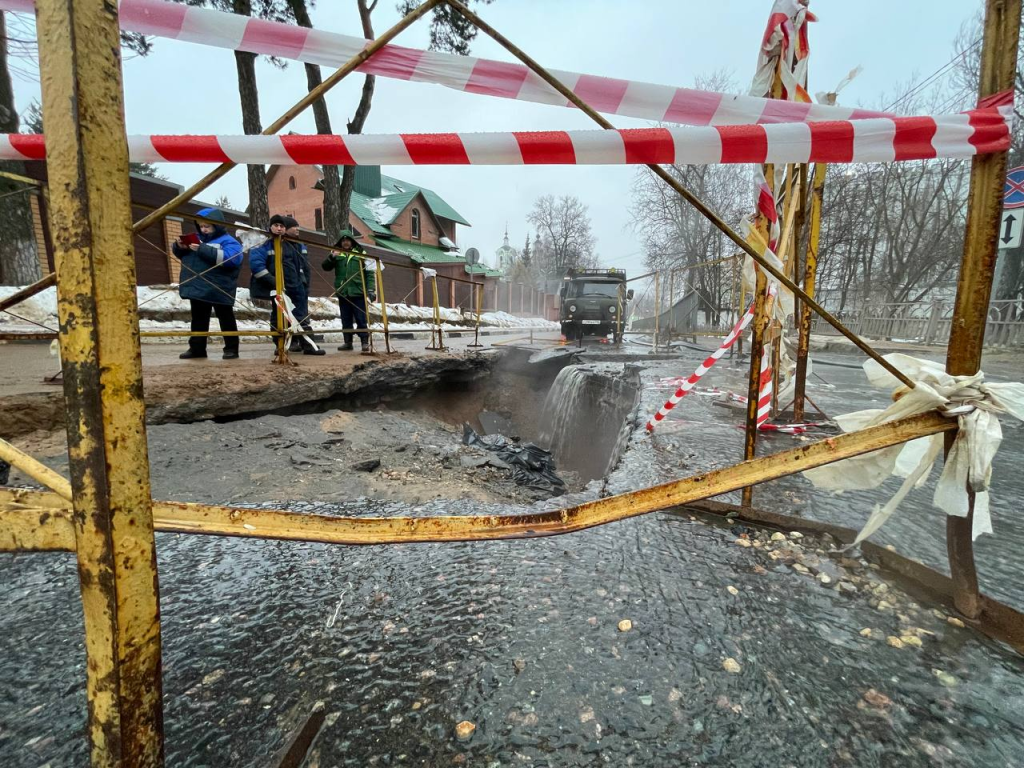 Горячая вода вернется в дома на улице 60 лет Октября в Белоозерском после 16:00