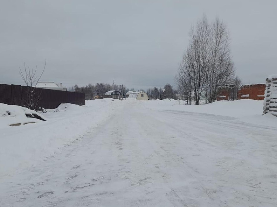 Заваленные снегом дороги расчистили в Шаховской