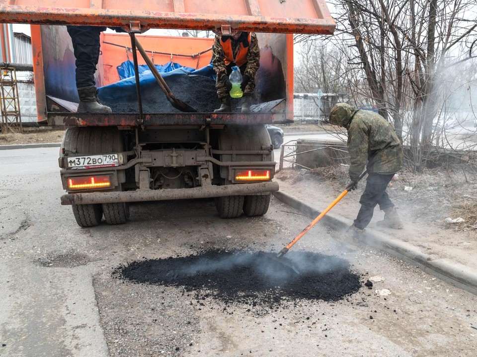 В Реутове за январь ликвидировали 62 дорожных ямы