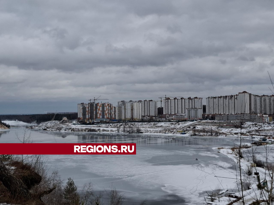 В Дзержинском слегка подморозит и будет идти небольшой снег