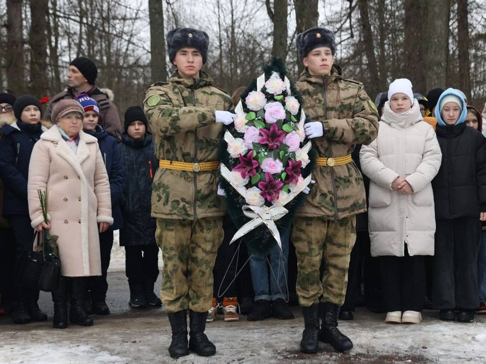 День освобождения Осташева от фашистов отметили митингом и концертом