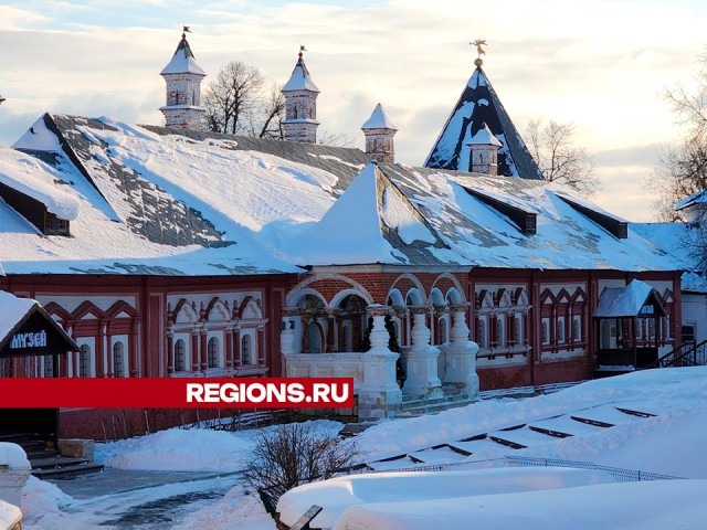 Кукольное представление и свежая выпечка ждут гостей Саввино-Сторожевского монастыря в Рождество