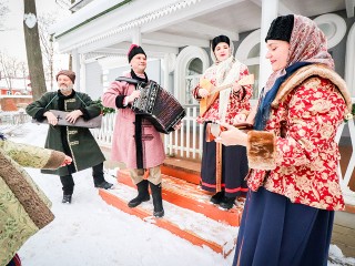 Частушки о зимней деревенской обуви споют в Пушкинском округе в субботу