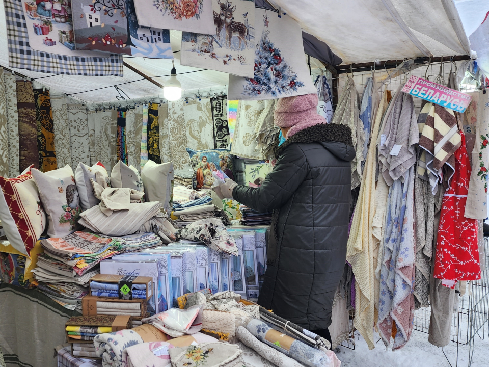 Текстиль и фермерские продукты можно приобрести на семидневной ярмарке в Чехове