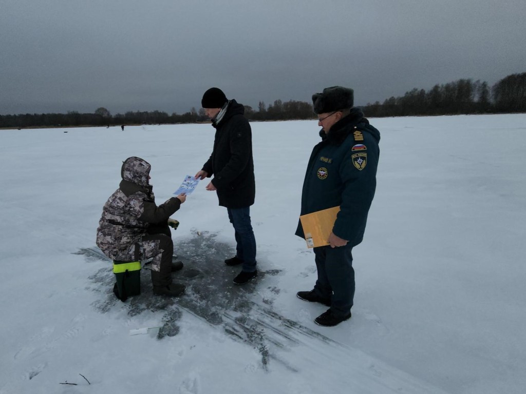 Первых нарушителей безопасности поймали на Рузском водохранилище