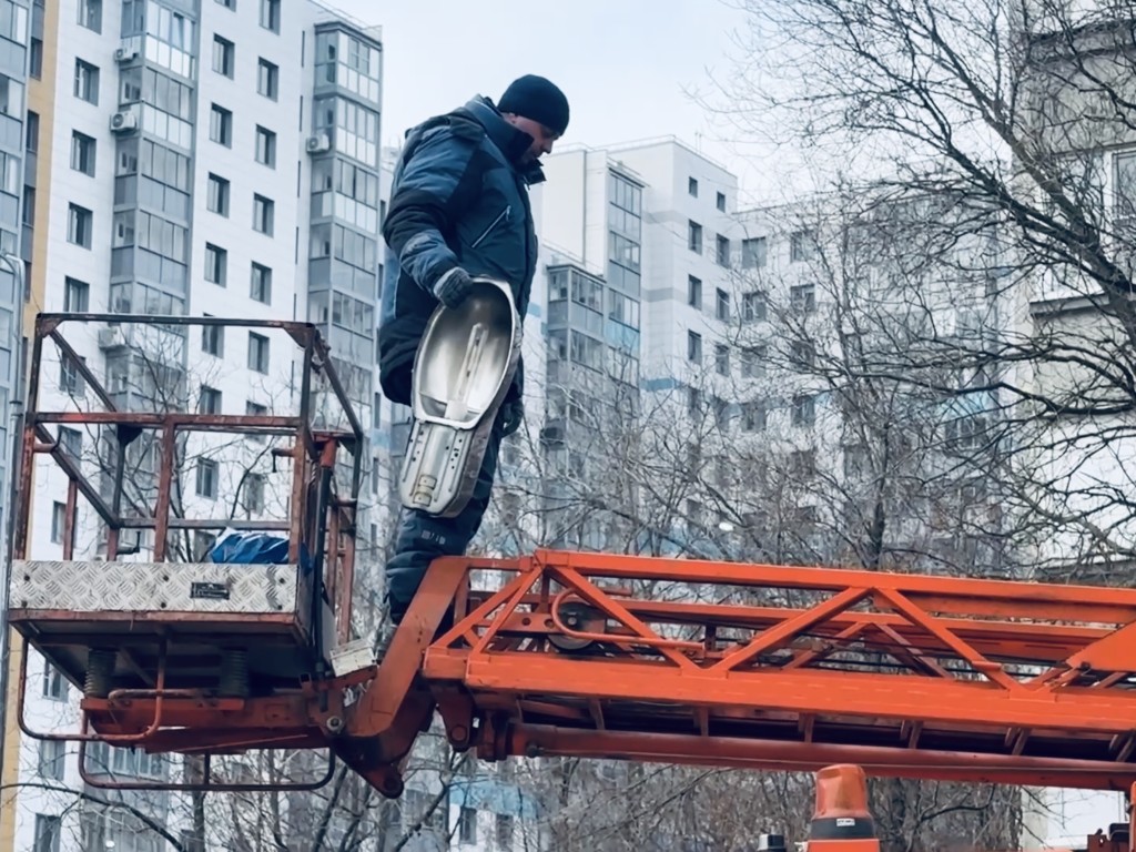 В Никольском парке и на Петровском бульваре установят светодиодные фонари