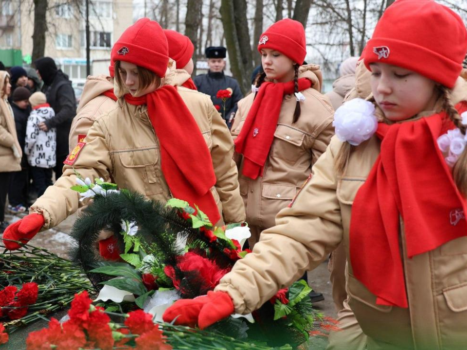 В Павловском Посаде почтили память воинов-афганцев