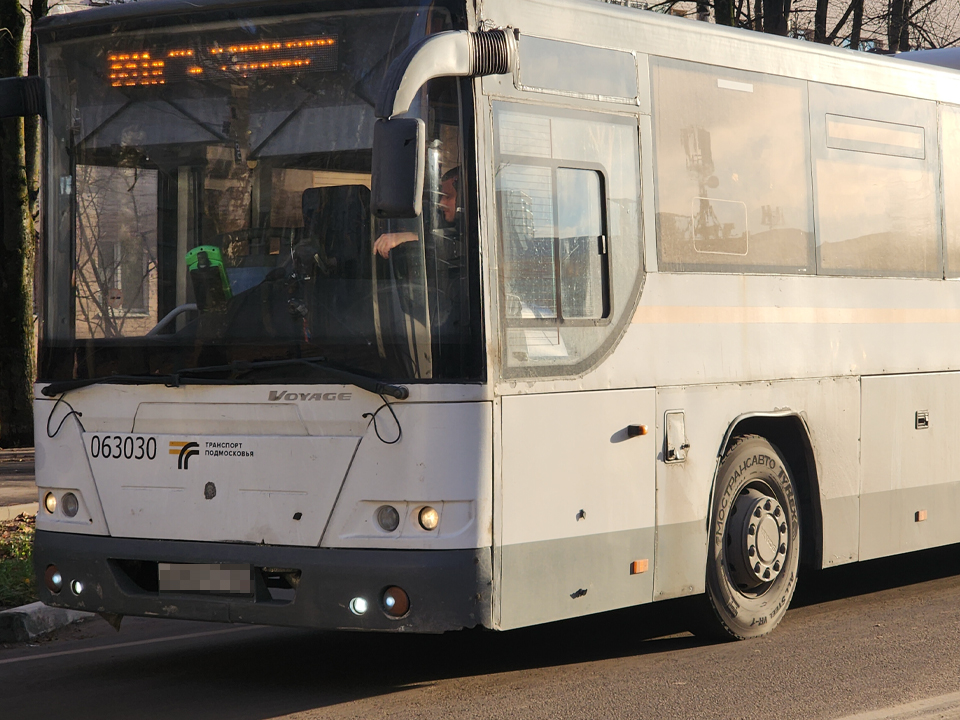 В Долгопрудном поймали малолетних зацеперов на автобусах