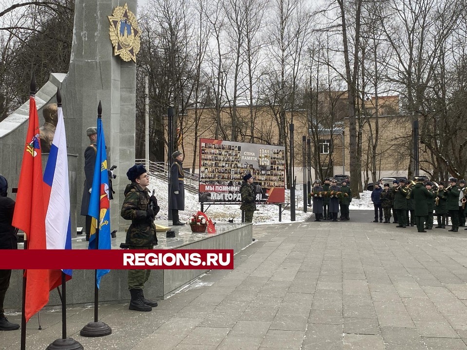 Во Власихе прошла памятная акция ко Дню победы в Сталинградской битве