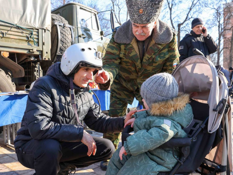Около 3 тыс. подольчан пришли на День защитника Отечества в парк Талалихина