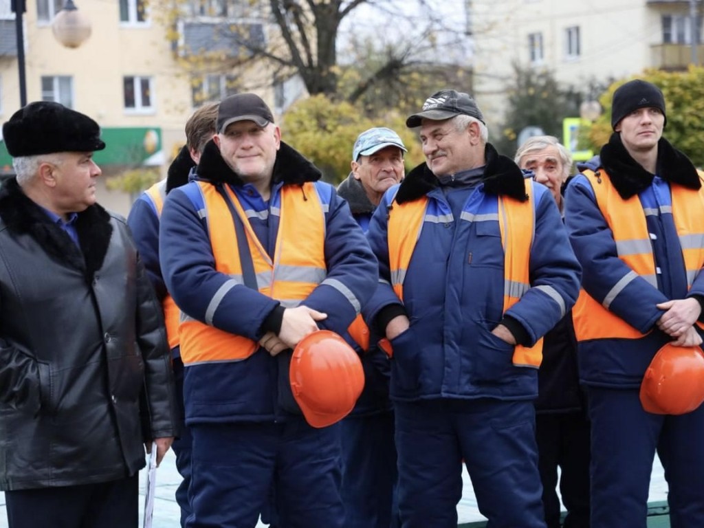 За месяц количество коммунальщиков в Подмосковье выросло на 237 человек