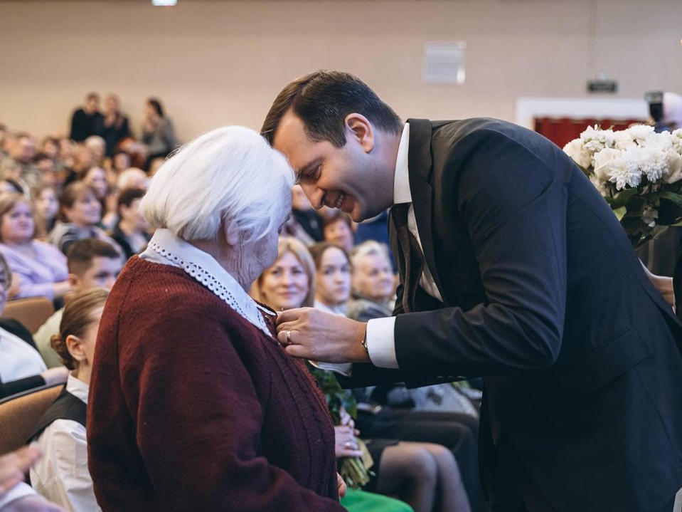 Щелковским ветеранам вручили юбилейные медали в честь 80-летия Победы