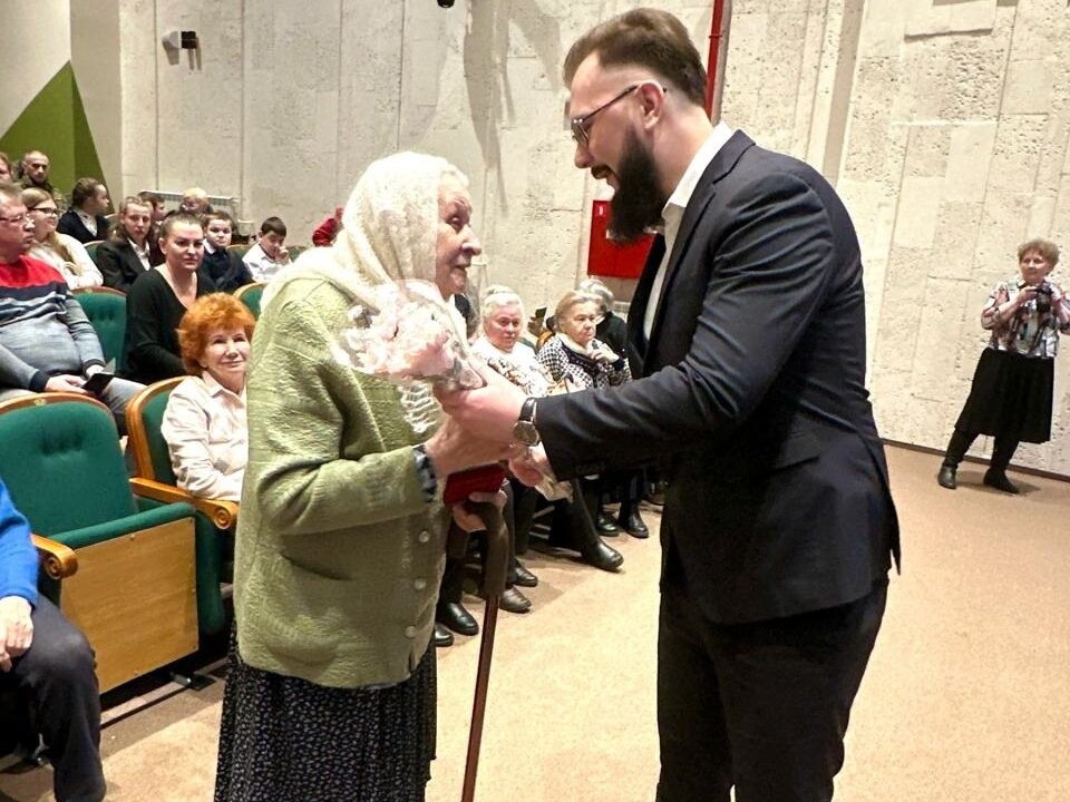 Медали к 80-летию Победы вручили в Наро-Фоминске