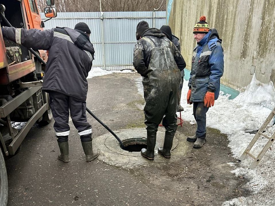 Коммунальщики Воскресенского округа провели масштабную прочистку канализации