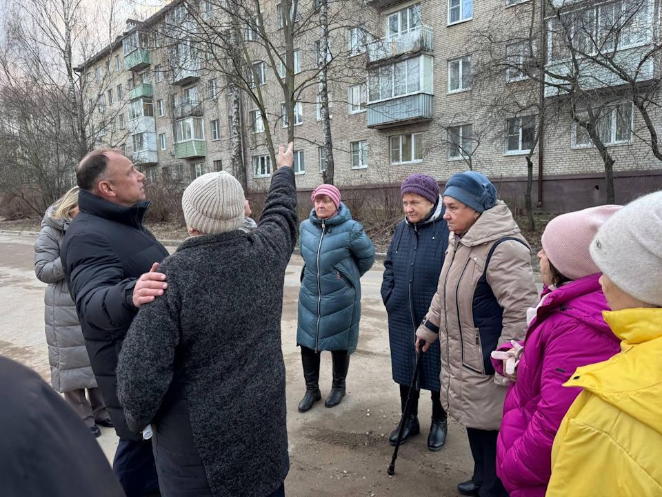 В Свердловском уложат новый асфальт в местах прошедшего ремонта теплотрасс