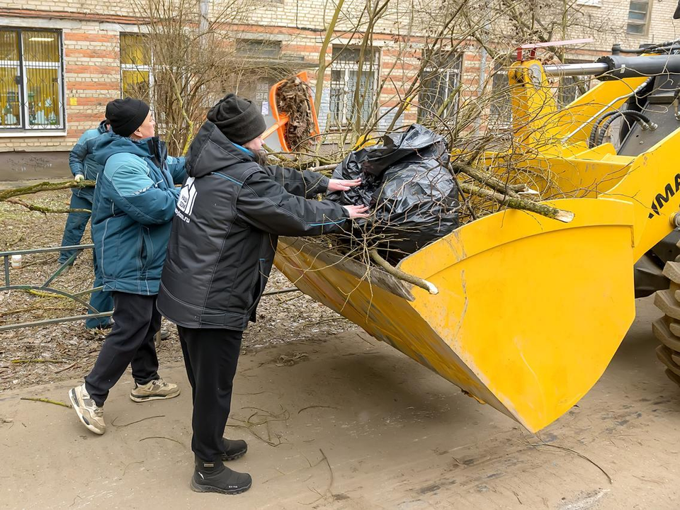 Борьба за чистоту: подольчане убрали свыше 200 кубометров мусора в мкр Климовск