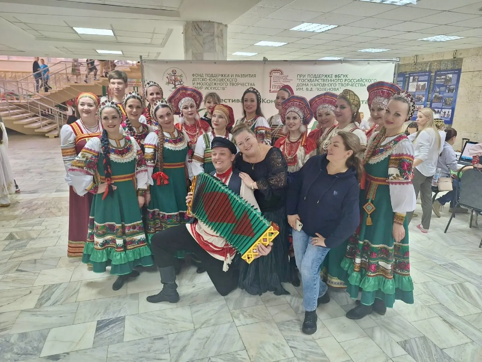 «Подмосковные вечера» из Электростали получили награду за лучший народный танец