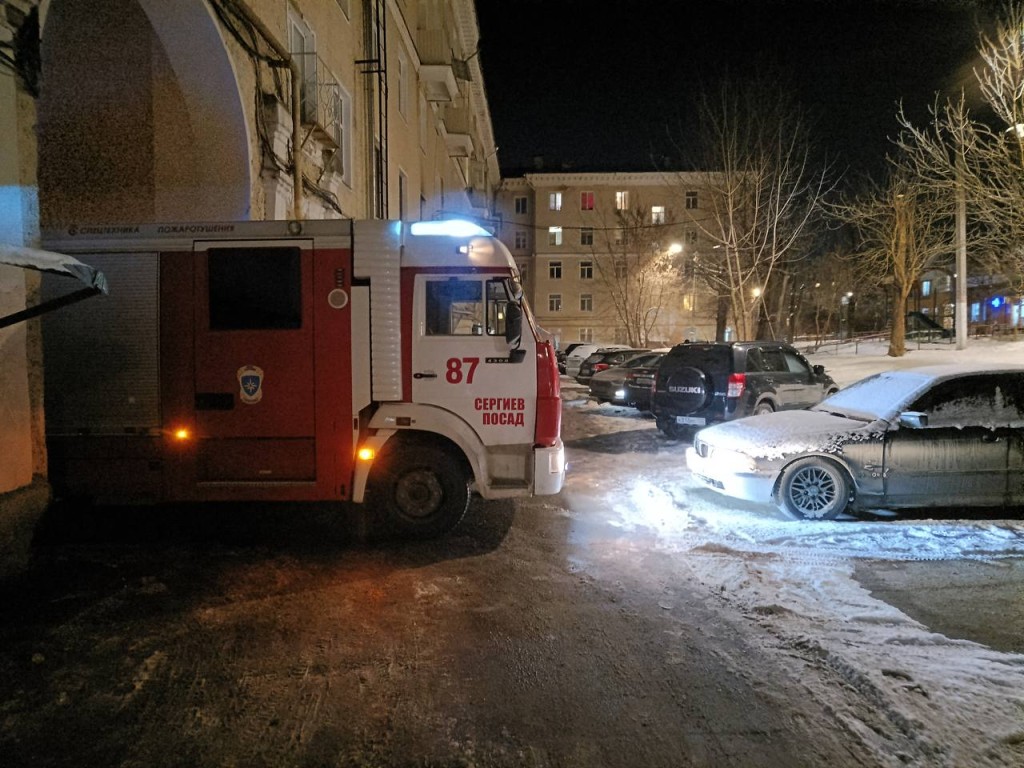 Пожарные не смогли проехать к заминированному дому в Сергиевом Посаде
